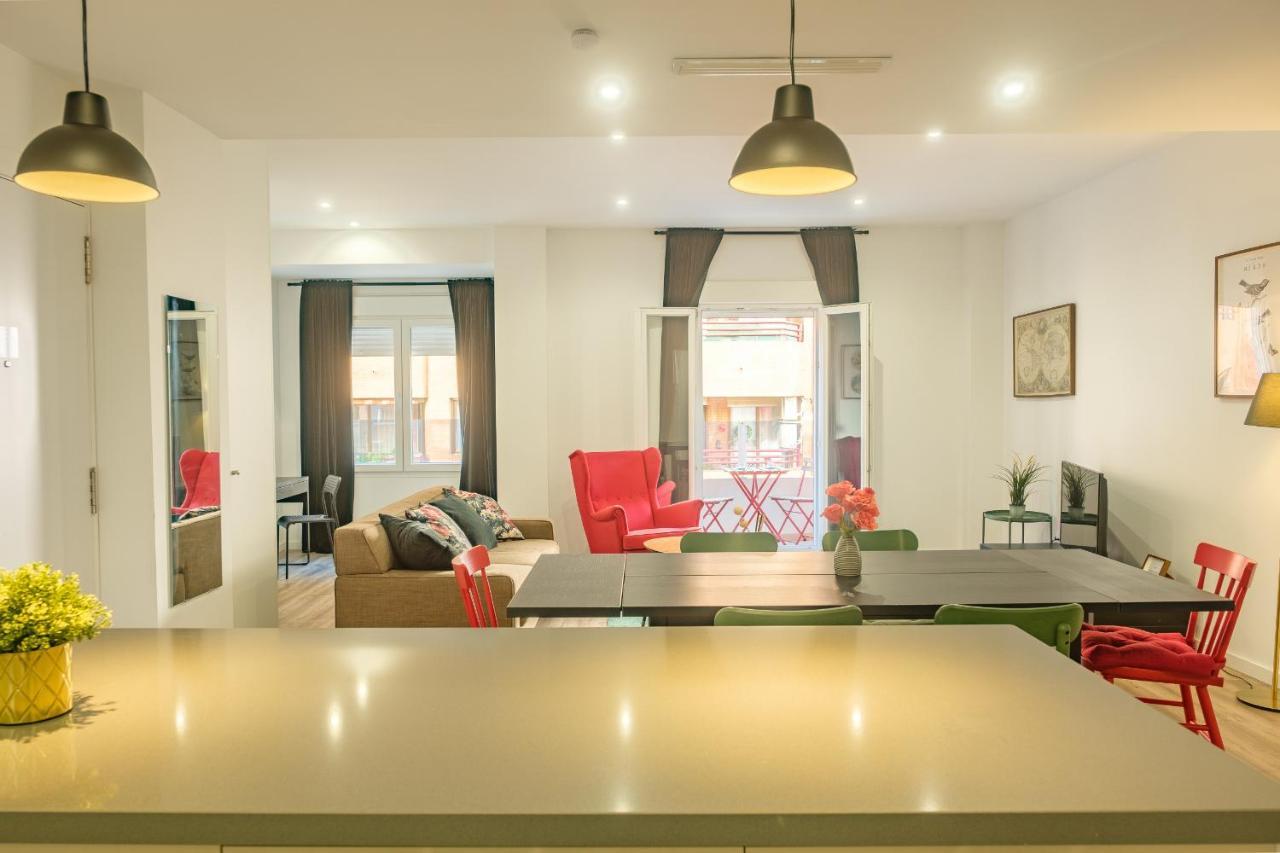 Clean & Very Comfortable Apartment Valencia Exterior photo